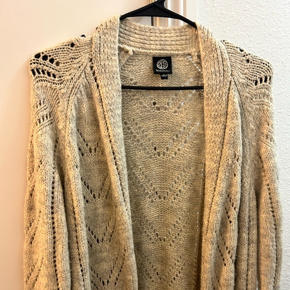 Sweaters - Beige long sweater size medium gently used